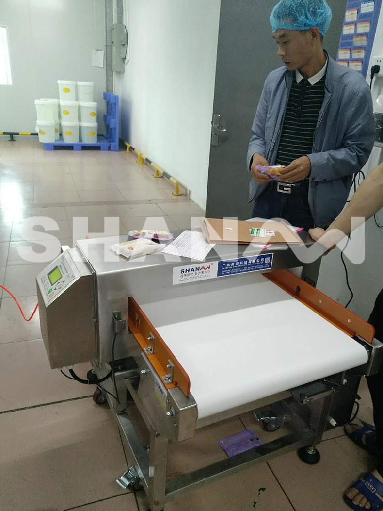 金屬探測(cè)儀