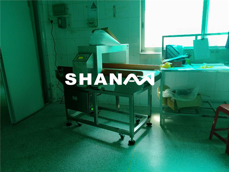 金屬檢測(cè)機(jī) 金屬檢測(cè)機(jī)